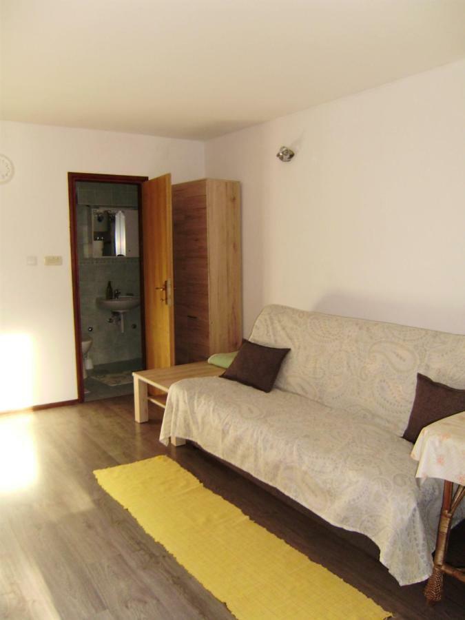 Apartment Carmen Čavle Buitenkant foto